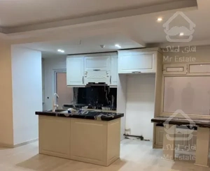 ۷۷ متر دو خواب.