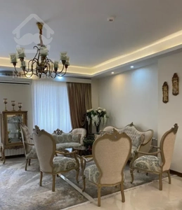 فروش آپارتمان طبقه سوم/ ۱۰۰ متری/ بلوار طالقانی