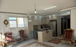 آپارتمان 130متری دو خواب همکف خیابان مصلی