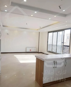 ۱۳۰متر،۳خواب،تک واحدی،کلیدنخورده