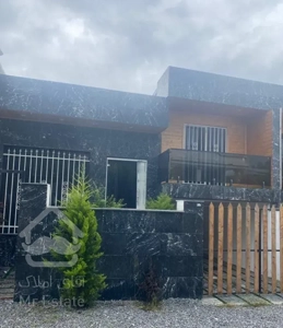 ویلا باغچه نیم پیلوت 155 متری شهرکی سند تک‌برگ