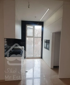 ۱۱۵ متر نوساز ۲ خوابه اندرزگو خ سلیمی