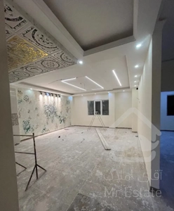 آپارتمان در خیابان اصلی ۲۴ متری غربی زمین شهری