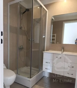 شهرک لاله.۱۱۵متر طبقه بالا با۲پارکینگ سندی