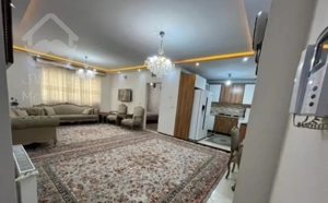 ۸۲ متری خوش نقشه فول امکانات