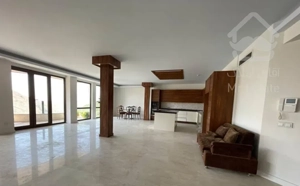 آپارتمان ۲۲۰ متر با تراس بزرگ قابل چیدمان ویو ابدی