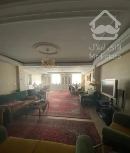 مهران . ۱۳۵ متر . سالن دلباز