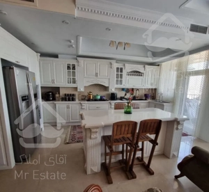 رهن آپارتمان ۱۹۰ متر ۳ خواب فردوس شرق