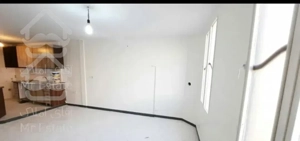 ۵۰متر/خوش نقشه/غرق نور