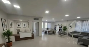 145 متر م اداری / ۲پارکینگ + ۲۵متر انباری / گاندی