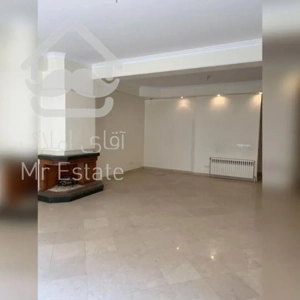 خرید آپارتمان پلان تفکیکی ۲۲۰ متر در نیاوران