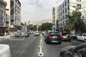 مغازه  بر  اصلی  تجریش  ۸۰ متر