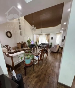 اپارتمان ۱۵۰ متری با ۶ متر سقف بلند سه خواب