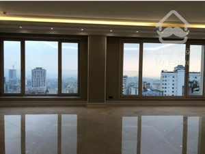 160متر نوساز آپارتمان لوکیشن