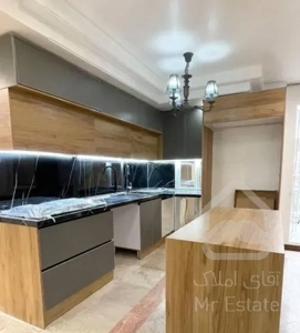 80متری/املاک ارگ/کلید اول/واحد جلو