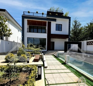 حس خانه دار شدن باهر توان مالی/ویلا ساحلی مدرن