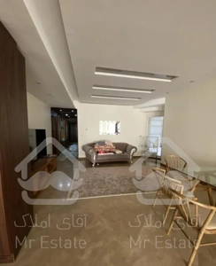 ساقدوش /١٨٠ متر ٣ خواب /٣ مستر / ٢ پارکینگ