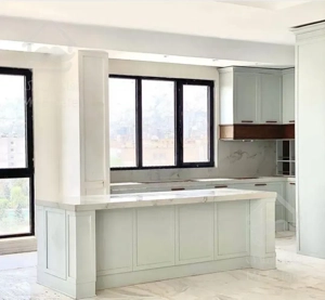 ۱۲۰ متر ۳ خواب / غرق نور / تاپ لوکیشن عظیمیه