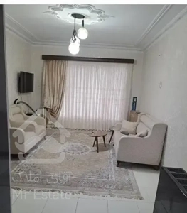 ۴۰ متر با پارکینگ ، پیروزی