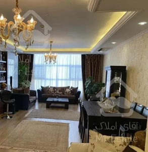 لوکیشن اعیان نشین/۱۲۰مترنوساز/لابی مجلل/طبقه آخر