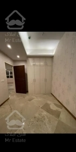 آپارتمان نو ساز غرق نور طبقه اول(در واقع طبقه دوم)