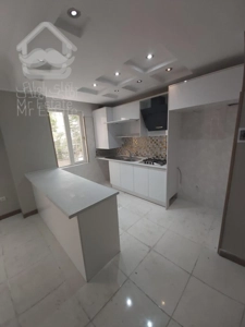 ۶۶متر ۲خوابه ۵سال ساخت