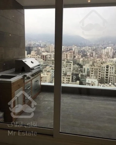 طبقه هفتم تراس بزرگ قابل چیدمان