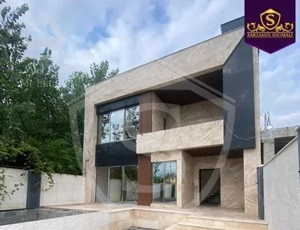 ویو کمنظیر ویلا 380متری استخردار در منطقه ازاد