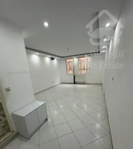 ۷۴ متر/دو خواب/نارمک/پارکینگ اجاره‌ای