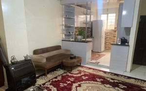 آپارتمان ۶۰ متر ۲ خواب بازسازی شده طبقه ۴ در اقبال