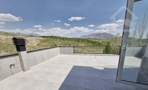 آپارتمان ۲۱۰ متری ۳ خواب متری ۲۲۰