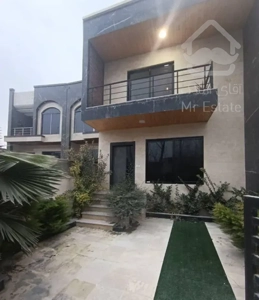 ویلا باغ مدرن شیک با لوکیشن جنگل