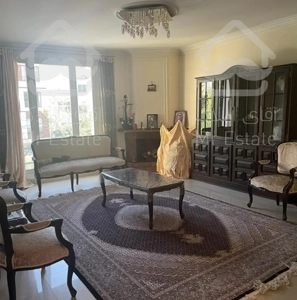 هروی ۱۳۵متر/۲خواب/نورگیر/سالن بزرگ