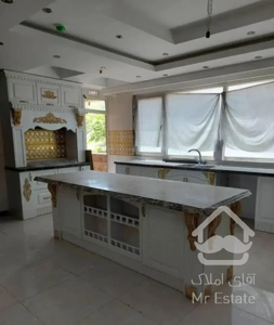 ۱۳۵متر/تکواحدی/نوساز/فول/خ آزادی