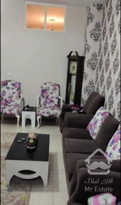 آپارتمان 1خواب روبه نورطبقه1پارکینگ خصوصی