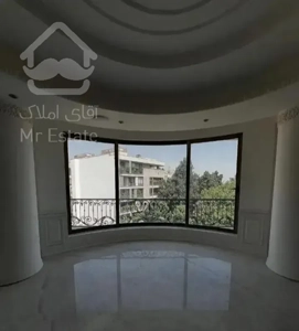 آپارتمان ۱۳۰ متری/ صفر کلید نخورده/ پنجره قدی