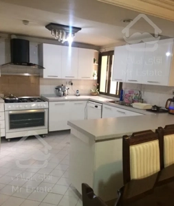 شهران شمالی،مجتمع پزشکان،135م،3خواب،ویوشهر