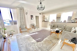 آپارتمان شرایط مرتضوی جیحون۸۰متری۲خواب فول امکانات