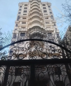 آپارتمان ۱۷۰متری قیطریه بهرام‌   چشم انداز پارک
