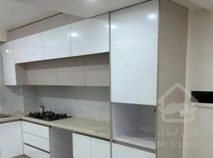 ۷۰ متر دو خواب /سازمان /کابینت هایگلاس