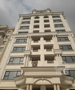 آپارتمان ۱۳۱متری/صرافها/دو پارکینگ