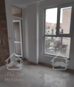 آپارتمان ۱۱۴ متر ۲ خواب +۱۵ متر حیاط خلوت ۲ بالکن