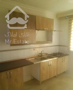 ۸۵ متری اشرفی اصفهانی