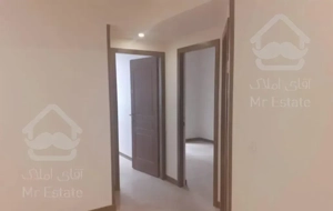 (۱۰۰ متر نوساز کلید نخورده کم واحد دو پارکینگ)