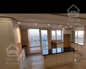 فروش واحد ۱۴۰متری سه خوابه در هوانیروز