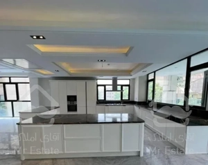 آپارتمان۱۳۸متر/استخر،سونا.جکوزی/اعیان نشین