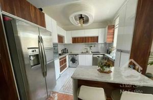 رهن آپارتمان دو خواب در چهارباغ شرقی