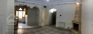 ۴۵متری همکف ۲۲ساله نما سنگ بالای امام