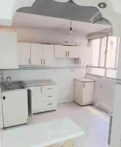 آپارتمان ۷۰متری ۲خوابه تمیز