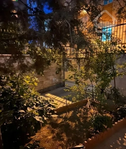 ۱۰۵متر + ۵۰متر تراس و حیات در اختیار پاتریس